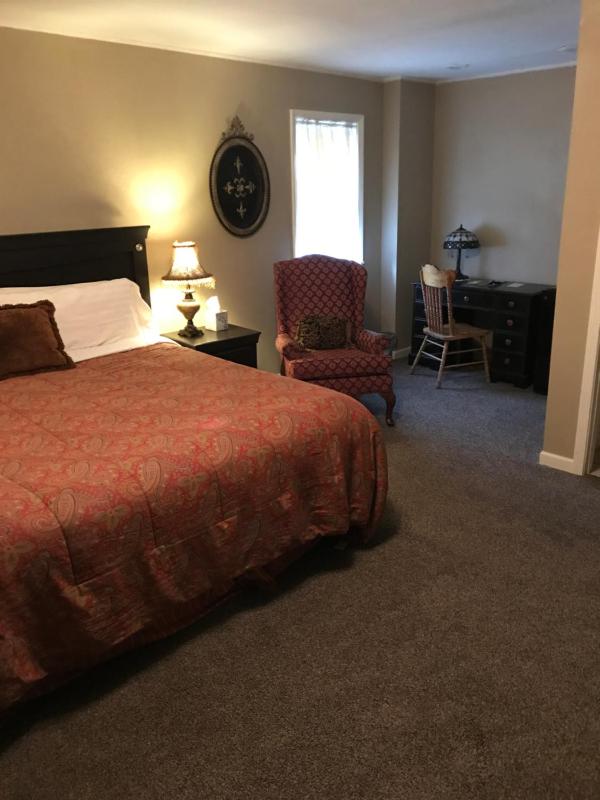 King Room image 2