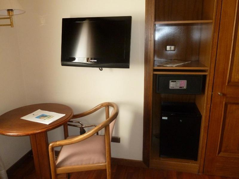Double Room image 1
