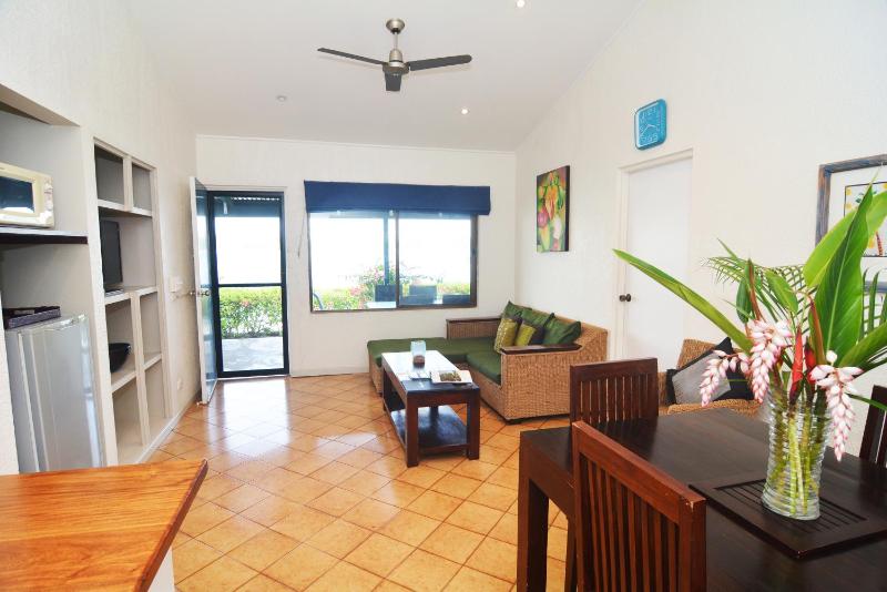 Pacific Lagoon Apartments - image 11