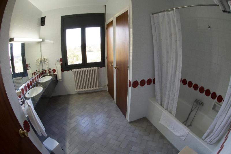 Family Room image 2