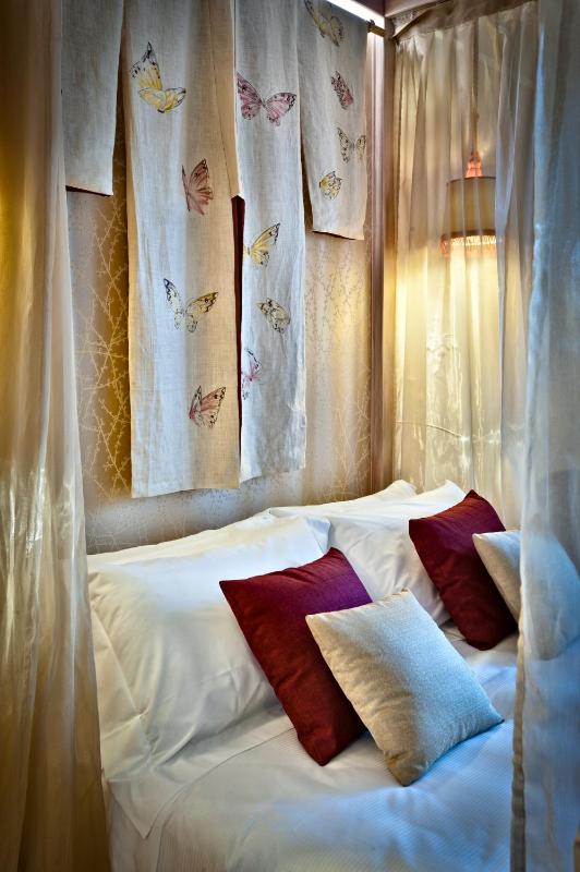 Junior Suite with Spa Access image 2