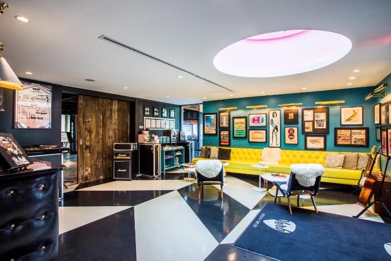 The Verb Hotel - image 8