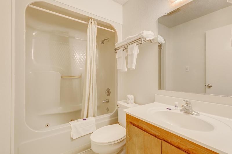 Executive Suite image 2