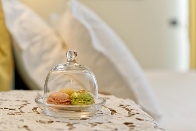 Quadruple Room with Sea View image 3