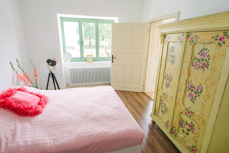 Two-Bedroom House image 4
