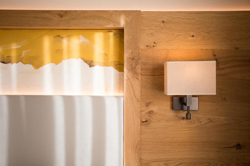 Economy Double or Twin Room image 4