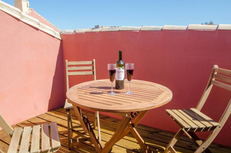 Gorgeous 170 sq.m. penthouse with sea view terraces - image 7