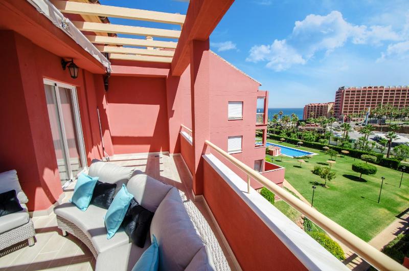Gorgeous 170 sq.m. penthouse with sea view terraces - image 16