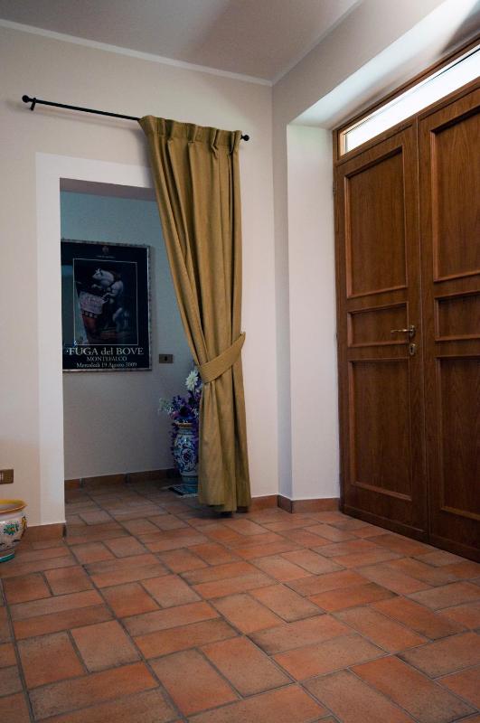 Deluxe Triple Room image 3
