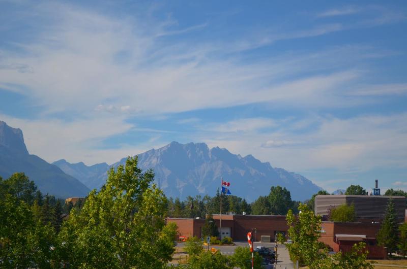 Sunset Resorts Canmore and Spa - image 46