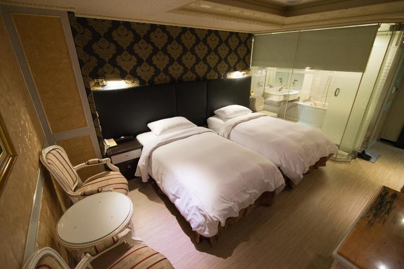 Mila Hotel - image 28