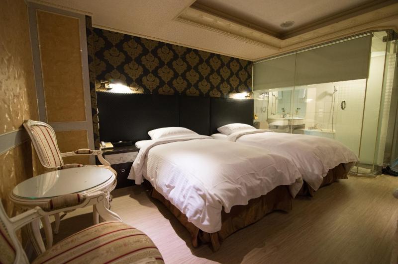 Mila Hotel - image 22