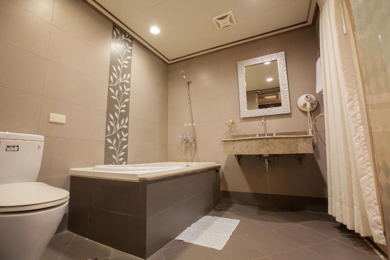 Mila Hotel - image 6