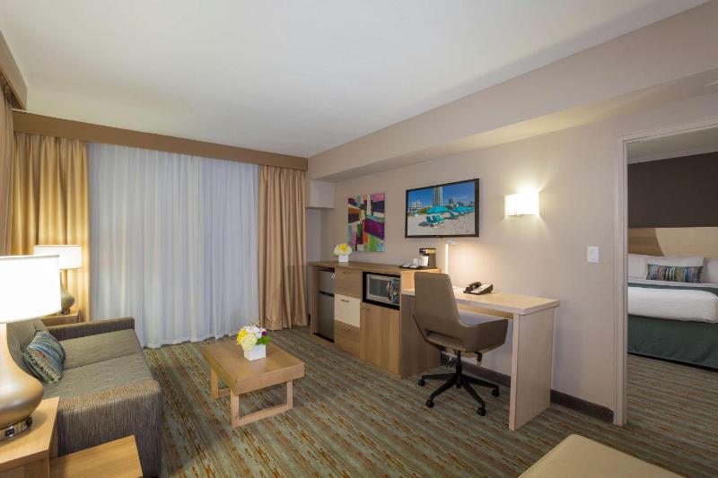 Best Western Plus Atlantic Beach Resort - image 39