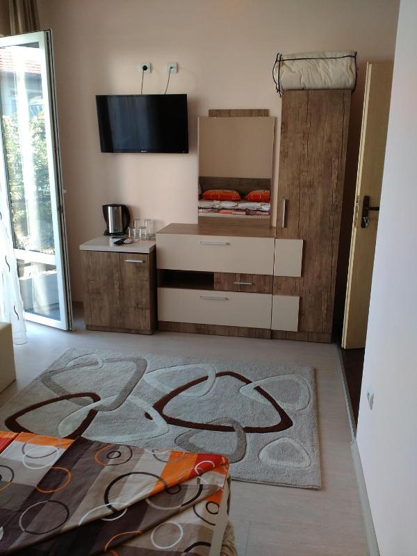 Double or Twin Room image 2