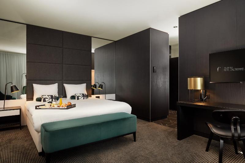 Superior Double Room image 2
