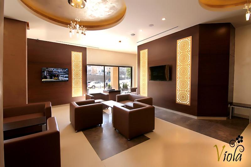 Viola Hotel Suites - image 11