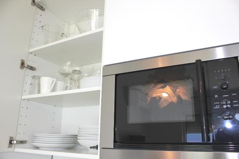 Studio Apartment with Sea View image 1