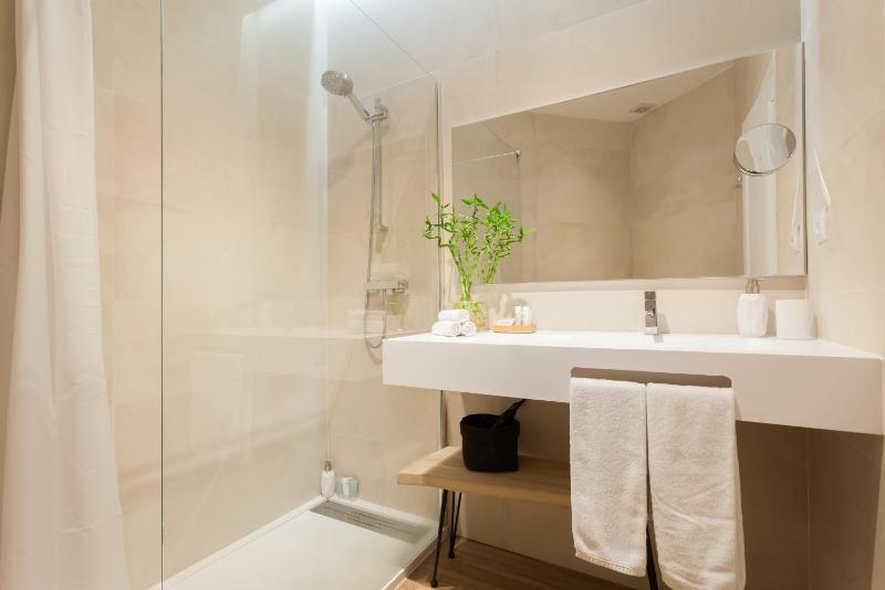 Apartment - Ground Floor image 3