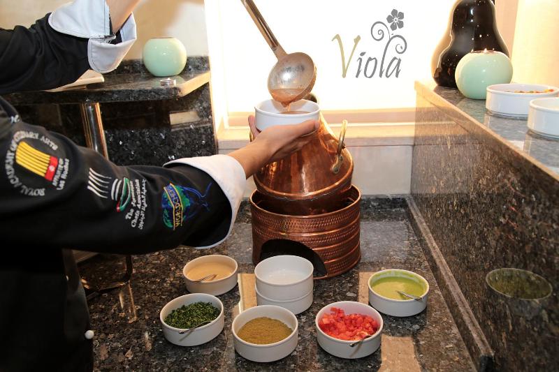 Viola Hotel Suites - image 14