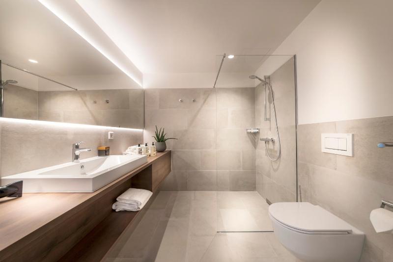 Executive Double Room image 2
