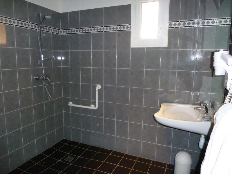 Two-Bedroom Family Suite (5 Adults) image 4