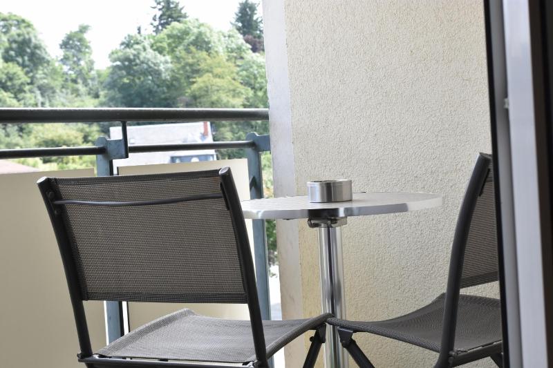 Superior King Room image 2