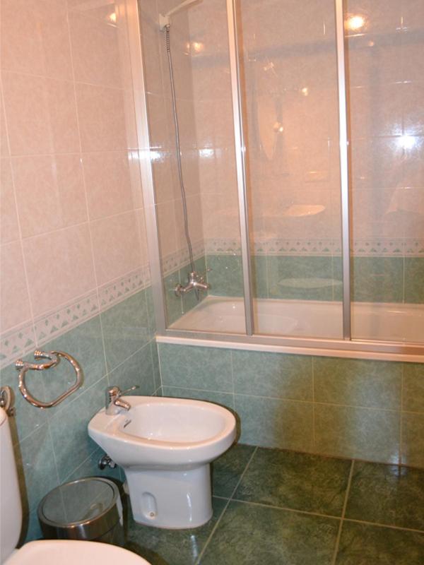 Single Room image 2