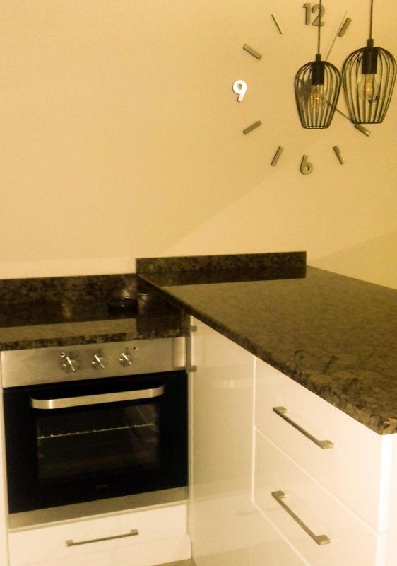 Studio Apartment image 1