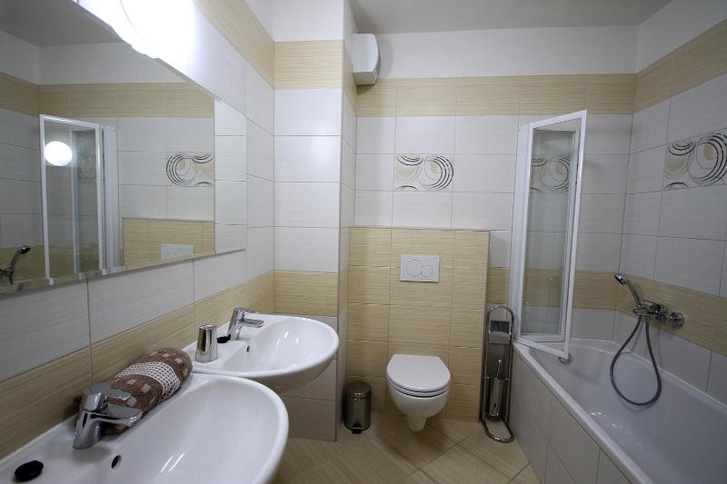 Superior Apartment with Balcony image 2
