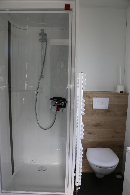 Three-Bedroom Chalet (6) image 2