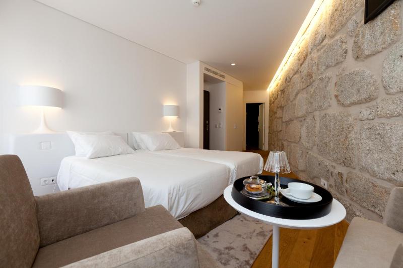 Superior Double or Twin Room image 3