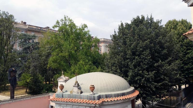 Double Room with Private Bathroom image 4