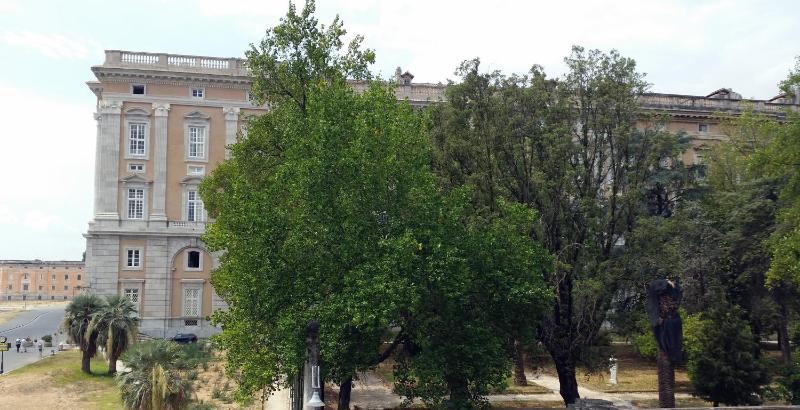 Double Room with Private Bathroom image 3