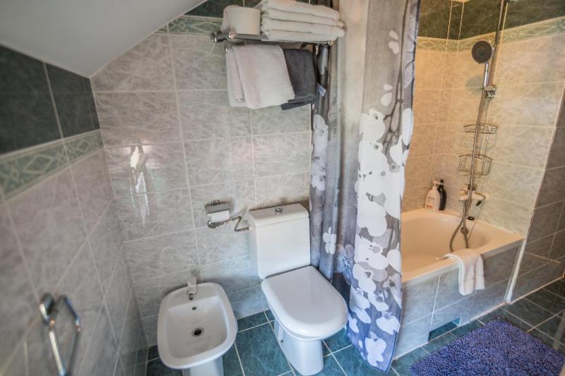 Penthouse And Piano Nobile PRKG WiFi Garden Near Beach Away From Roads - image 25