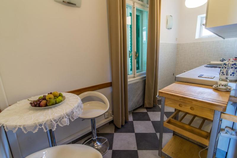 Penthouse And Piano Nobile PRKG WiFi Garden Near Beach Away From Roads - image 27