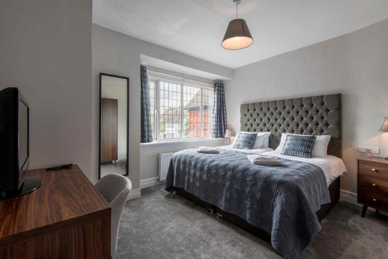 Two-Bedroom Apartment image 3
