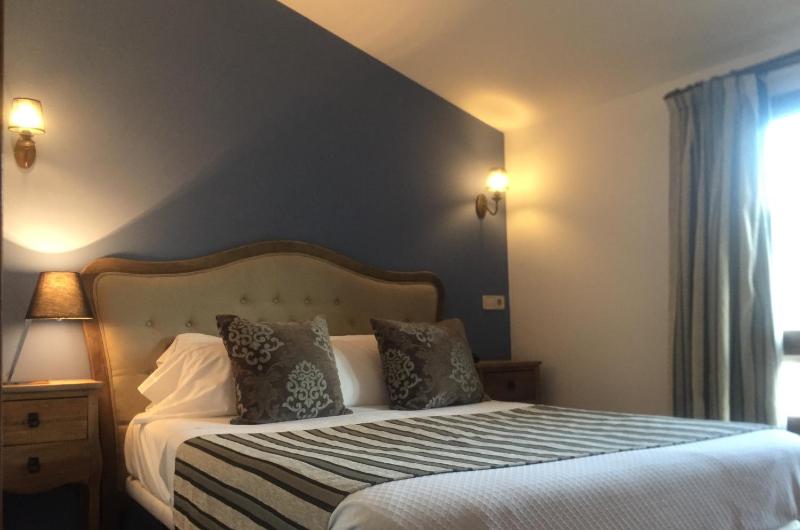 Double Room image 1