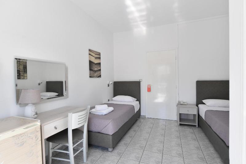 Studio Apartment image 1