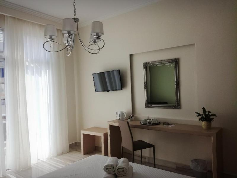 Superior Double Room image 2