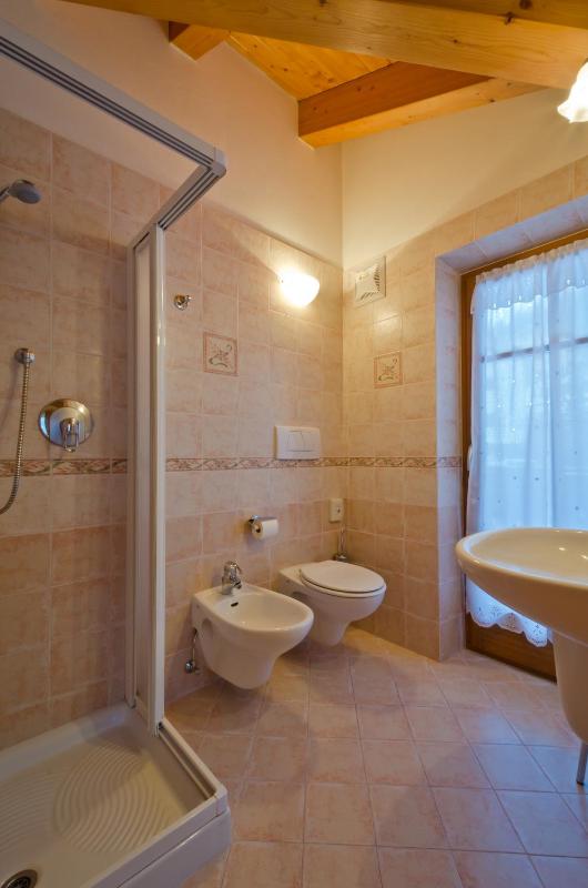 Double or Twin Room with Balcony image 4