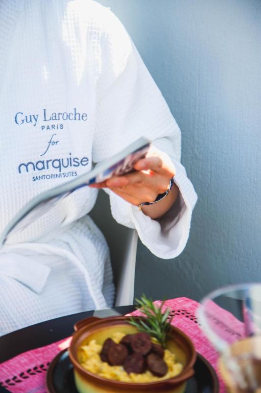 Superior Double Room image 3