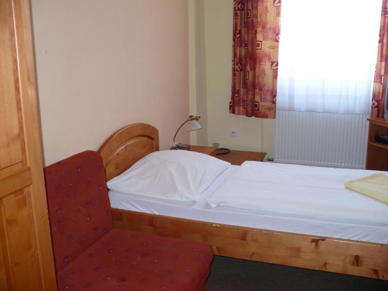 Two-Bedroom Suite image 3