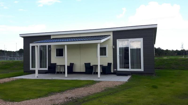 One-Bedroom Chalet image 3
