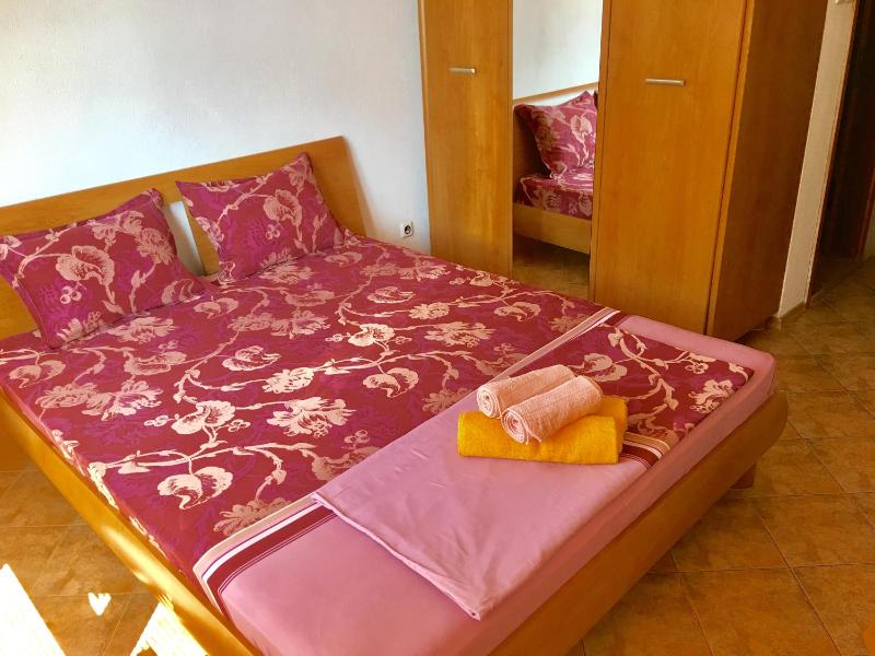 Double Room image 3