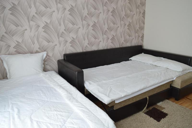 Studio Apartment image 3