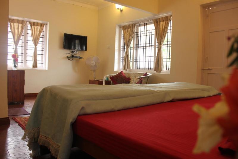 Colonels inn - image 37