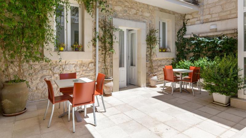 Double Room with Terrace image 2
