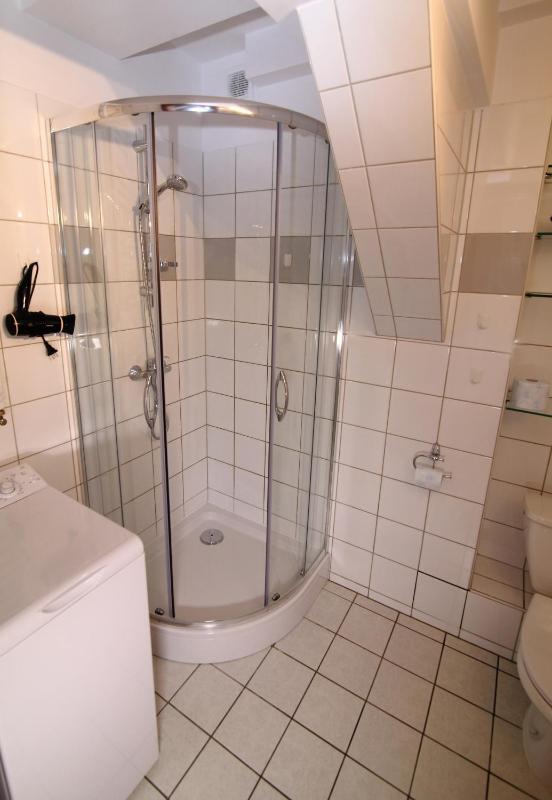 One-Bedroom Apartment image 3