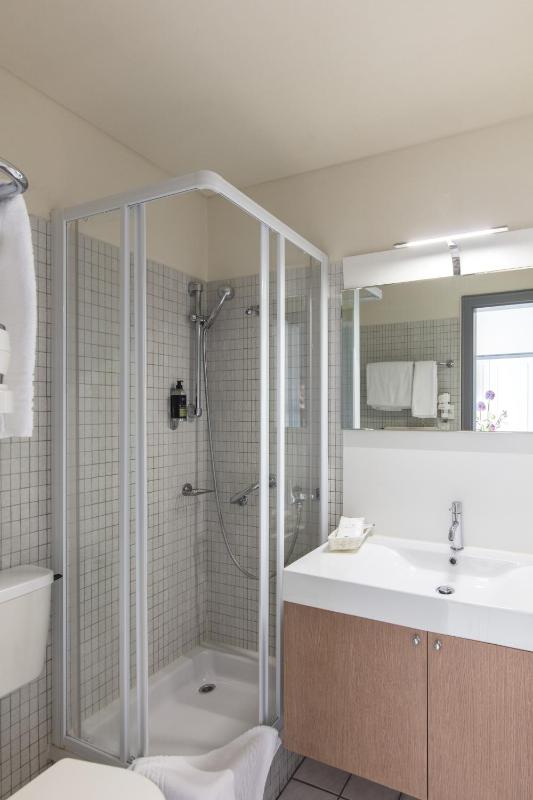 Single Room image 4